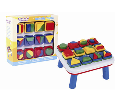 Mesa con piezas de encastre